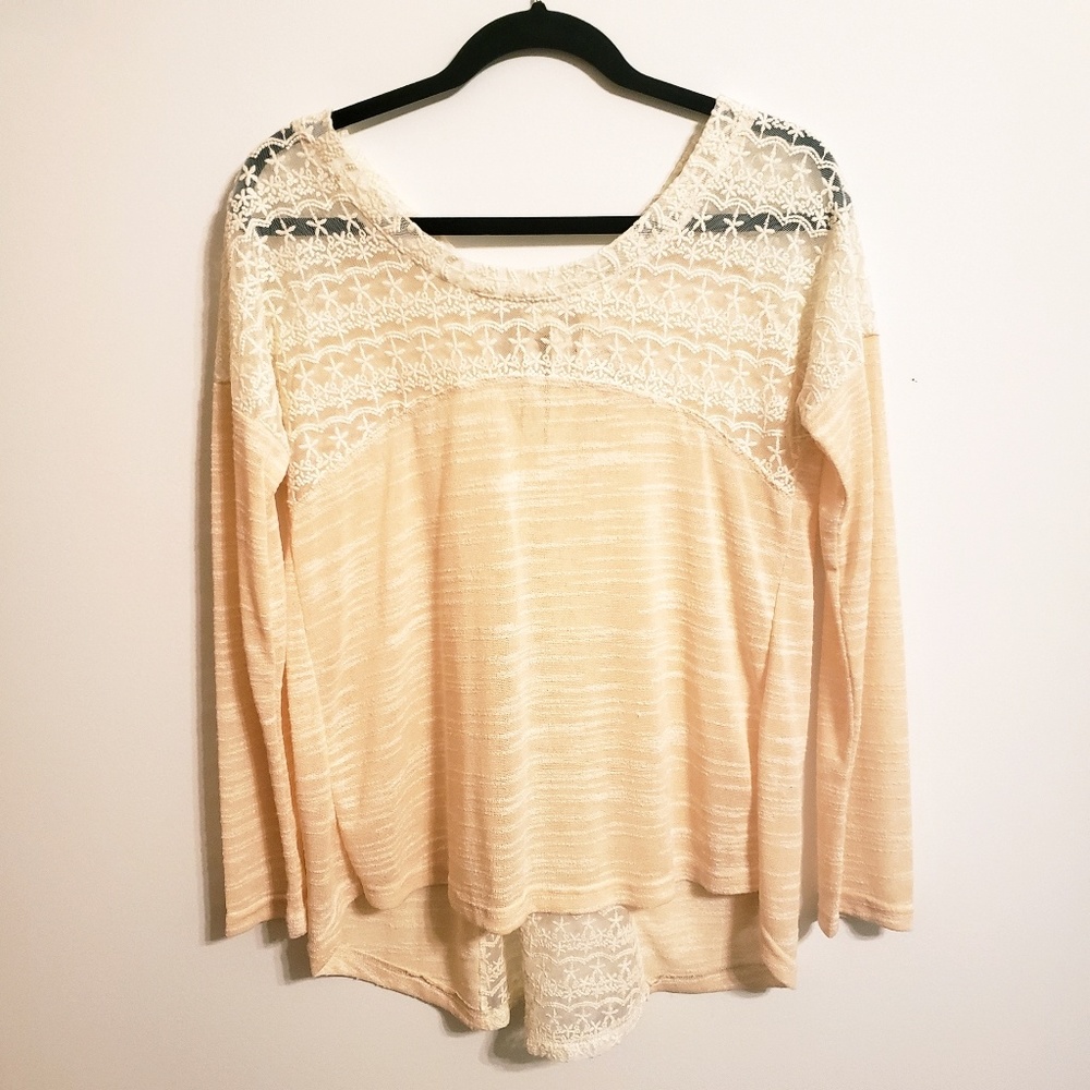 Hazel Top With Lace Accent...S